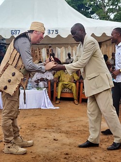 Intronisation comme notable de la Chefferie d’Ayos Okola